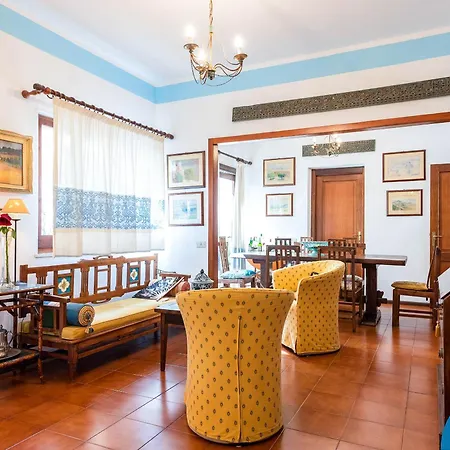 Dimora Mediterranea - Sea Front Among Pines 别墅