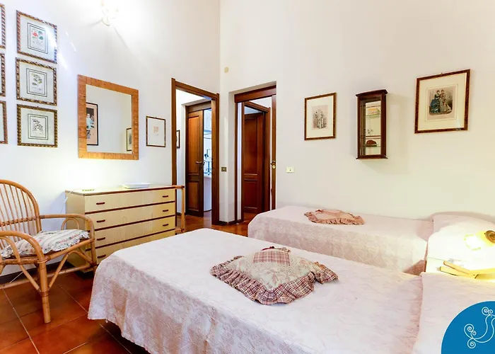 别墅 Dimora Mediterranea - Sea Front Among Pines *